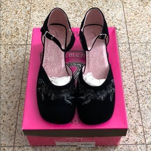 Brand New Ellemenno Girls Dress Shoe Heels Size 4